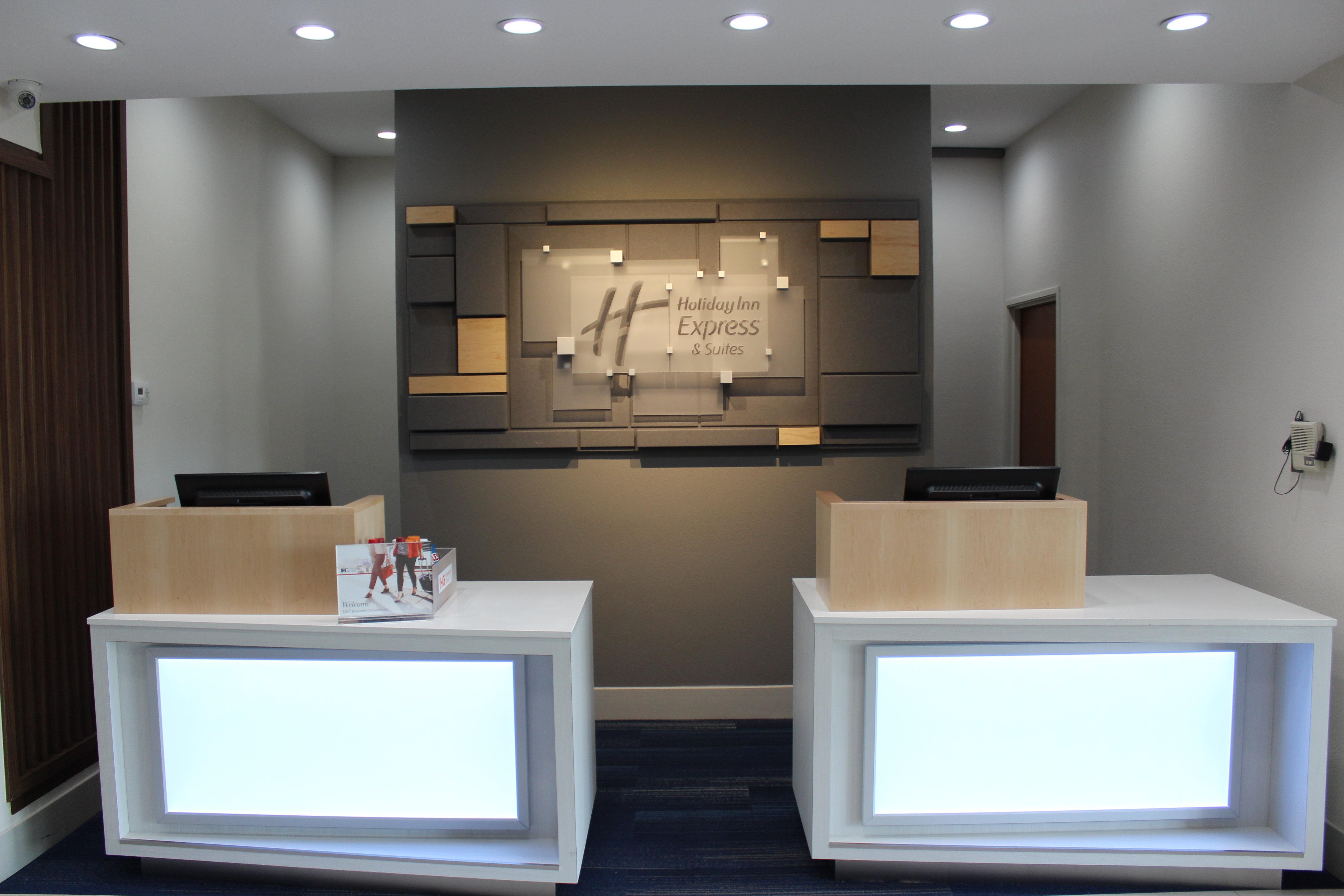 Holiday Inn Express Hotel & Suites Mansfield By Ihg Exterior foto